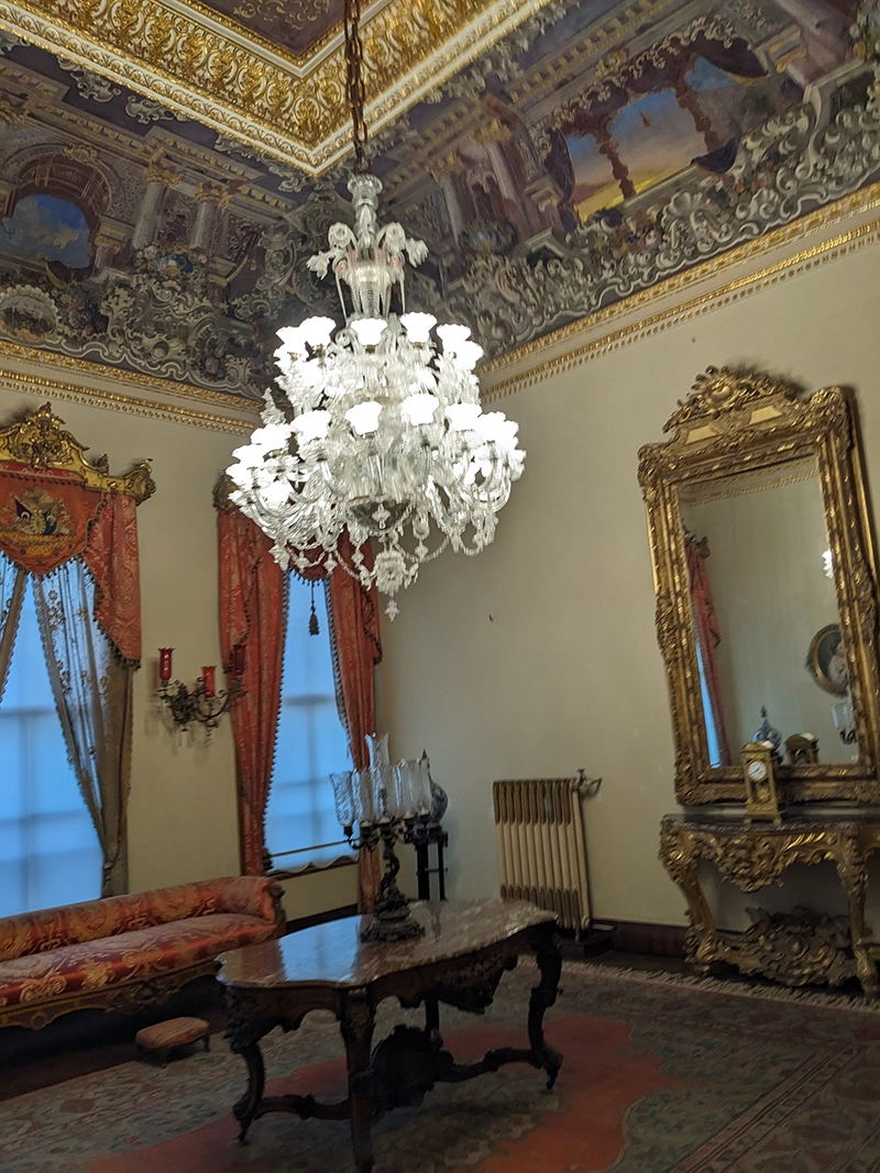 Dolmabahçe Palace intérieur