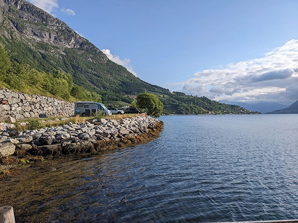 parking au Hardangerfjord
