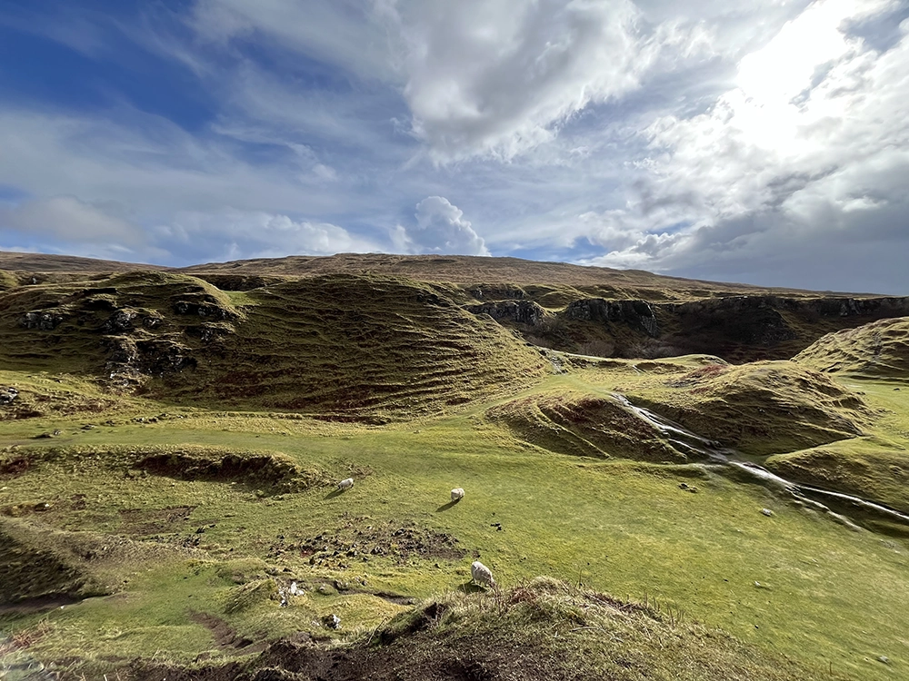 Collines dans les fairy Glen en Ecosse