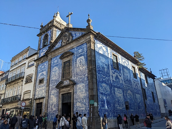 Extérieur de la Chapelle des Âmes à Porto