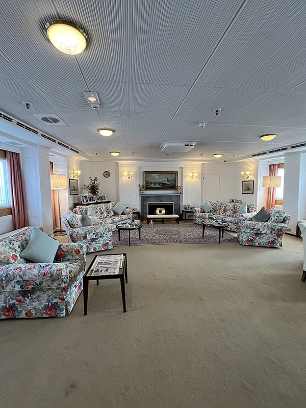 Salon intérieur du royal yacht britannia
