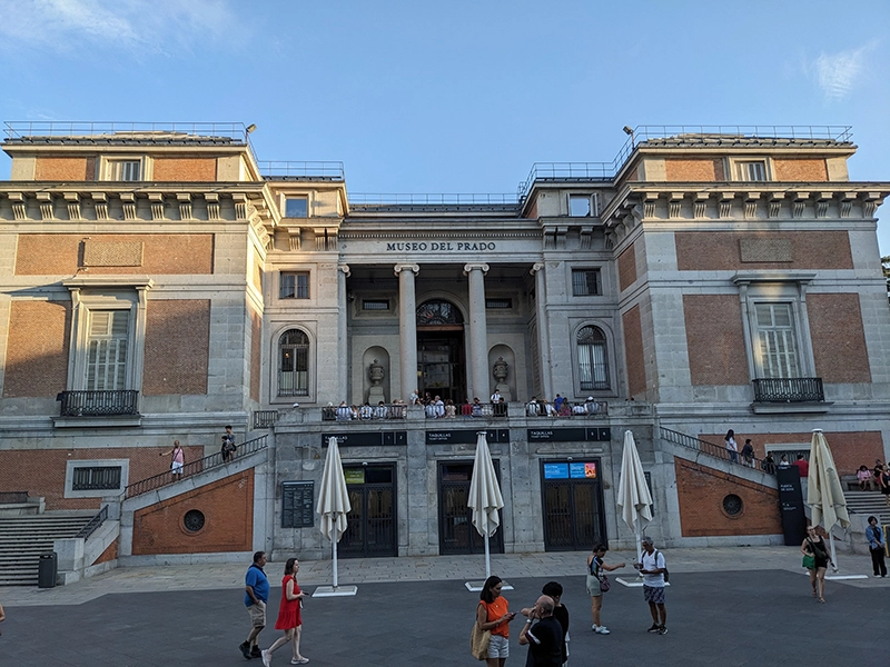 Façade extérieure du musée du Prado