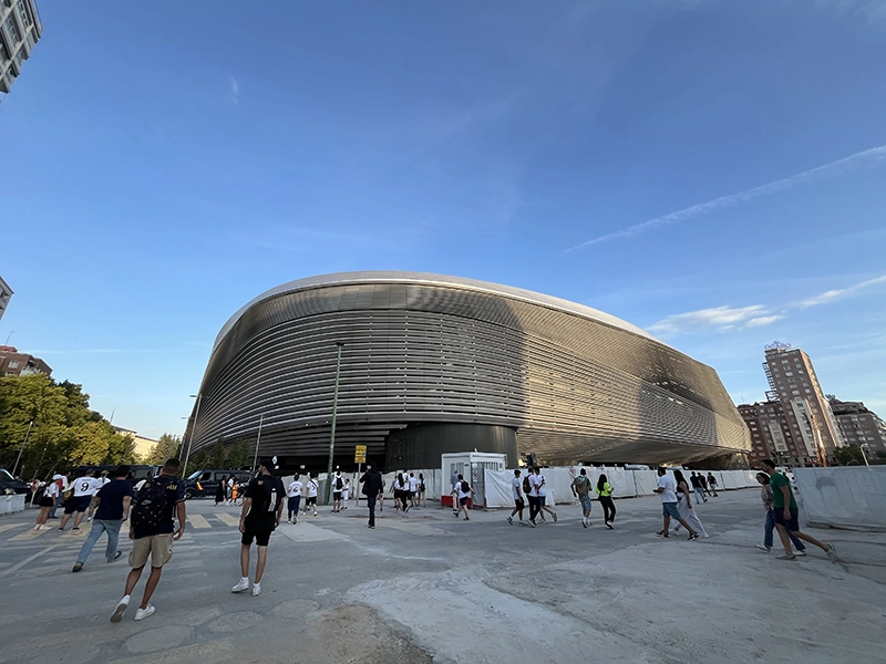 Extérieur du Stade Santiago-Bernabéu à Madrid
