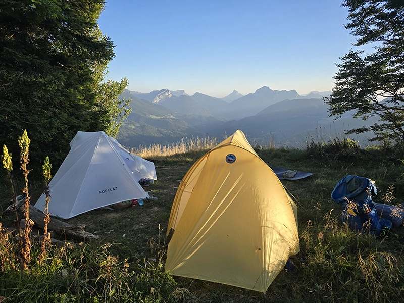 Bivouac avec coucher de soleil tour de chartreuse 2025
