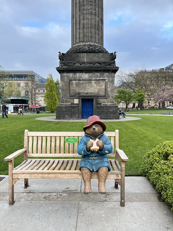 statue de paddington a Edimbourg